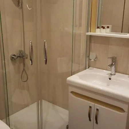 Orbay Hotel *